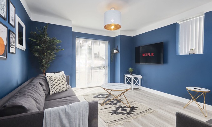 Chapeltown House | Homebird Property - The Willows