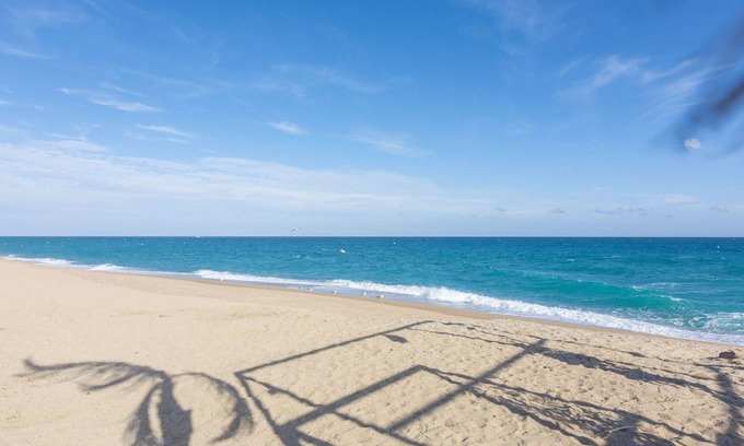 Pineda de Mar Apartment | HomeHolidaysRentals Cyan- Costa Barcelona