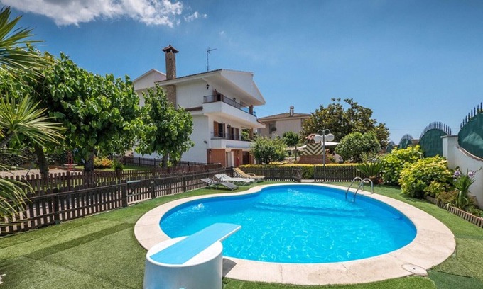Pineda de Mar Villa | HomeHolidaysRentals Pallars - Costa Barcelona