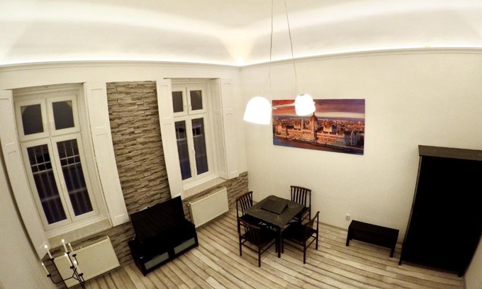 Palace District Apartment | Homelike luxury flat on Gyulai Pál