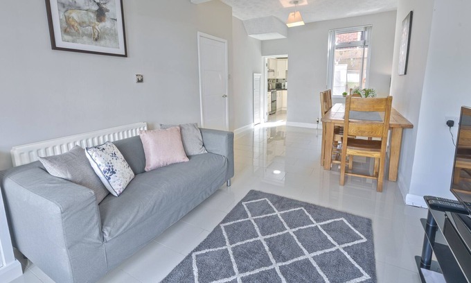 Belfast House | Homely 2BR, Belfast City, Ballyhackamore 8min walk☕️