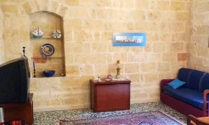 Trani Apartment | Homerez - Apartement 1 km away from the beach for 5 ppl. with sea view at Trani