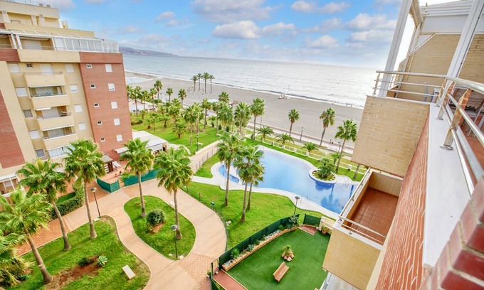 Roquetas de Mar Apartment | Homerez - Apartment in Roquetas de Mar