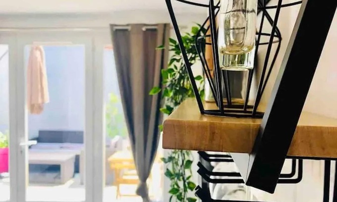 Vitry-sur-Seine Apartment | Homerez - Apartment in Vitry-sur-Seine