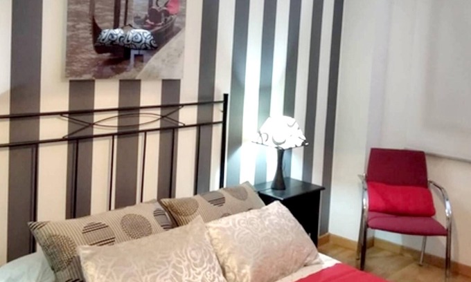 Ourense Apartment | Homerez - Beautiful appartement for 3 ppl. at Orense