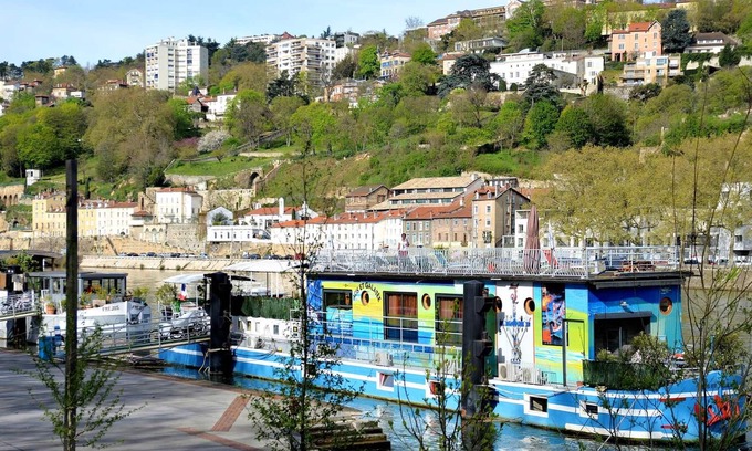 2nd Arrondissement Apartment | Homerez - Beautiful appartement for 2 ppl. with terrace at Lyon
