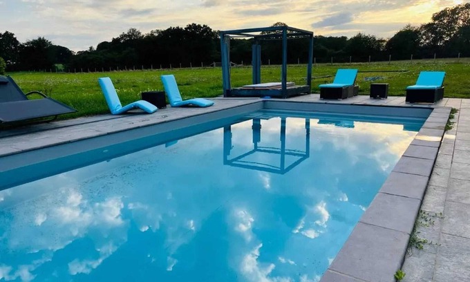 Beauchene Villa | Homerez - Elegant Villa in Beauchêne with Private Pool
