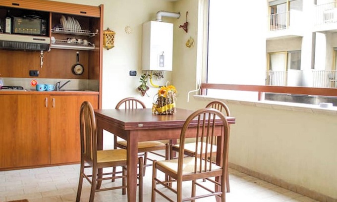 Reggio Calabria Apartment | Homerez - Flat in Reggio Calabria, near the centre