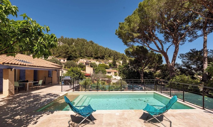 Auriol Villa | Homerez - Lovely house in Auriol