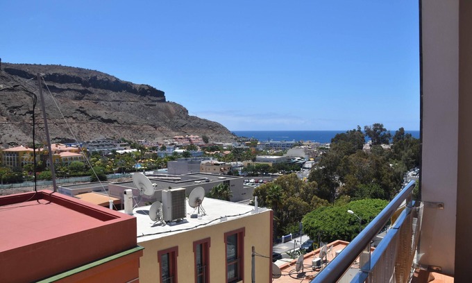 Lomo Quiebre Apartment | Homerez - Sea View Apartment Lomo Quiebre 76m²