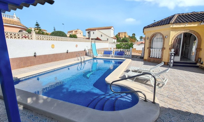 Mazarron Villa | Homerez - Spacious villa with private pool in Mazarrón