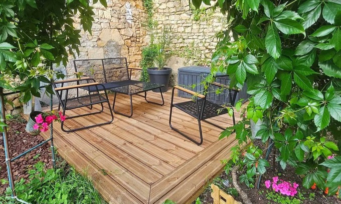 Thenay House | Homerez - Welcoming house in Thenay with enclosed garden