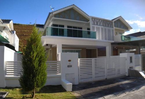 Tanah Rata House | HOMESTAY CAMERON HIGHLANDS GOLDEN HILL 5BR SEMI D GOLDEN HILLS NIGHT Market NO BBQ