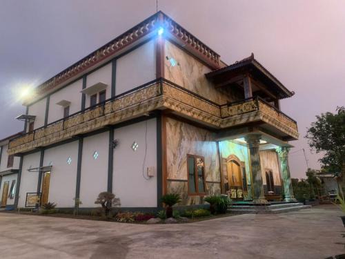 Gobleg House | Homestay NGREMBOKO SOYO OMBO