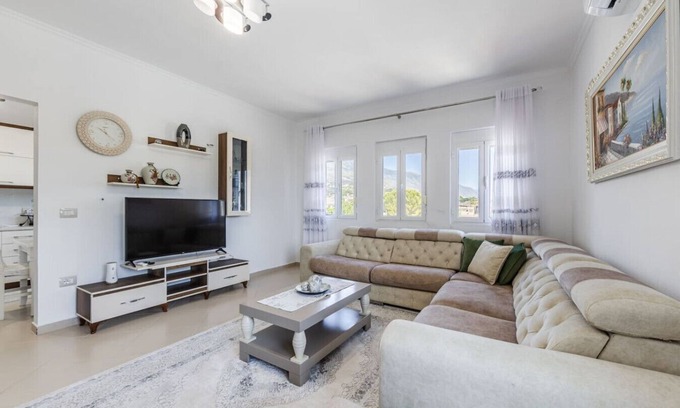 Lazarat Apartment | Hometown Apartment | 2
