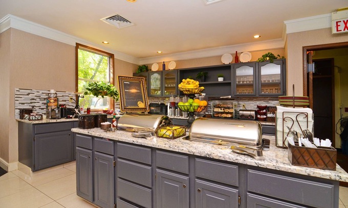 Schaumburg Hotel | Homewood Suites by Hilton Chicago - Schaumburg