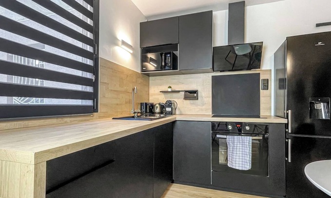 Annemasse Apartment | Homey Helsinki - Downtown/Private Patio/Netflix