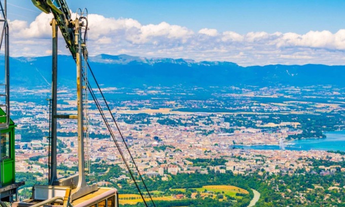 Annemasse Apartment | Homey Superchill - Downtown/Near Geneva/Wifi