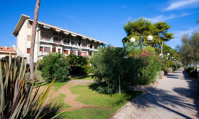 Pineto Apartment | Homiday - Appartamenti Pinetina