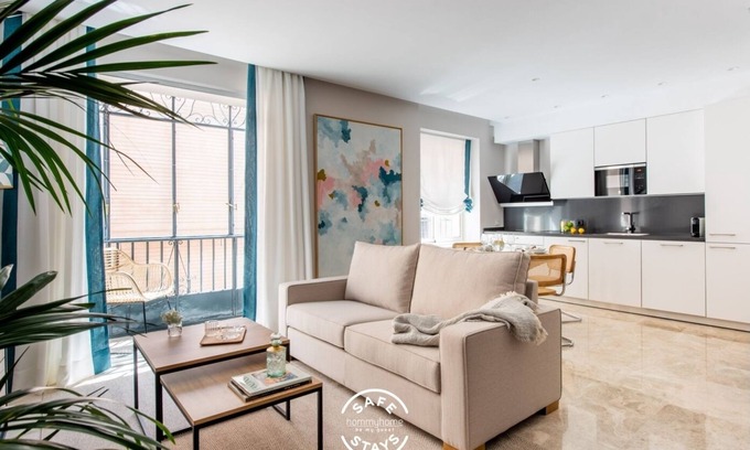 Encarnacion-Regina Apartment | Hommyhome Vera Cruz 102