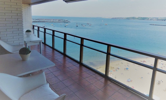 Hondarribia Apartment | Hondarribia overlooking the sea