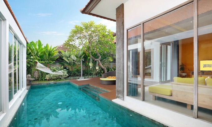 Kerobokan Villa | Honeymoon Bliss 3 Bedroom Villa in Seminyak (2);