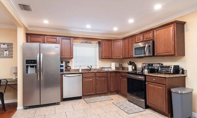 Buckingham House | Horse Creek Country Cottage