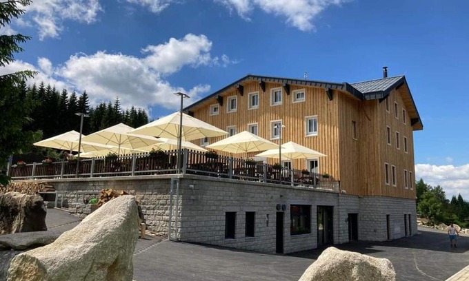 Bily Potok Hotel | Horská chata Smědava