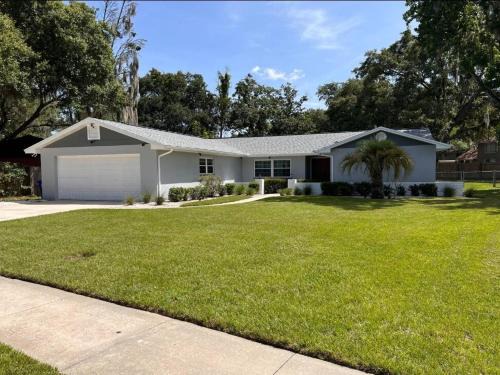 Lakeland House | Host Hubble Private Rooms in Southern Lakeland