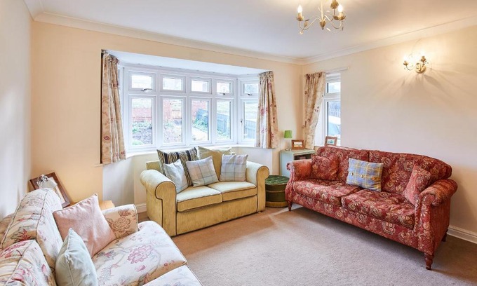 Brotton House | Host & Stay - Coach Cottage