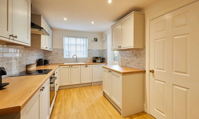 Skelton-in-Cleveland House | Host & Stay | Sandstone Cottage