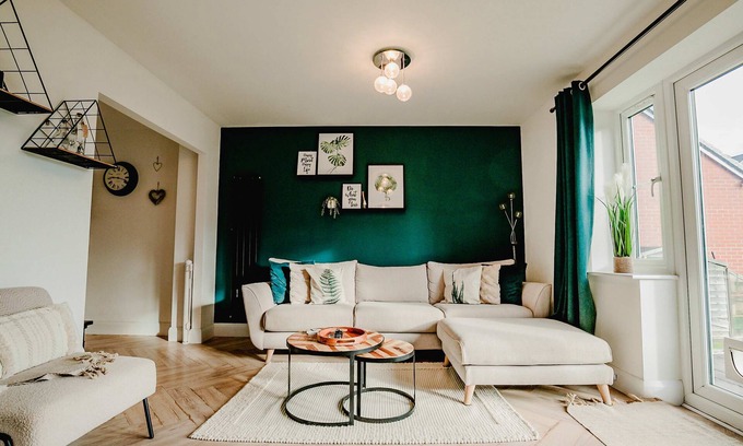 Worcester House | Host & Stay | Mercia House