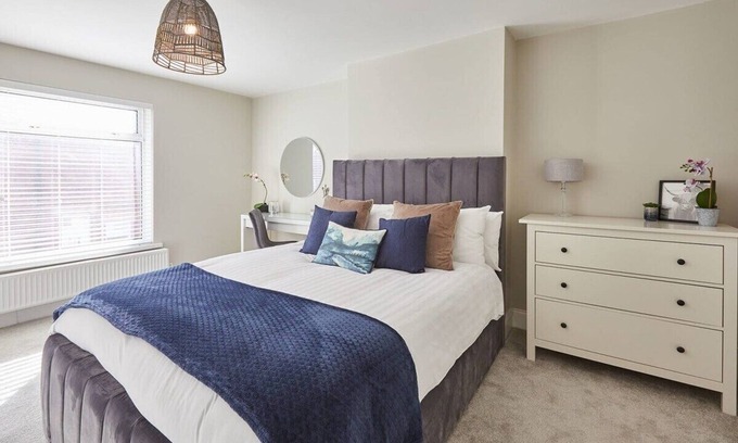 Witton Gilbert House | Host & Stay | No.8 Su