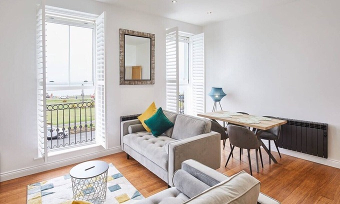 West Cliff Apartment | Host & Stay | The Connell
