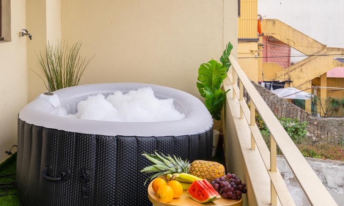Leixões Apartment | Host Wise - Trendy Bright Flats with Jacuzzi - 5 min Beach