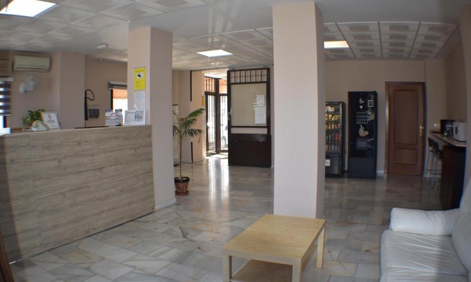 Distrito Cerro-Amate Hotel | Hostal Alamare