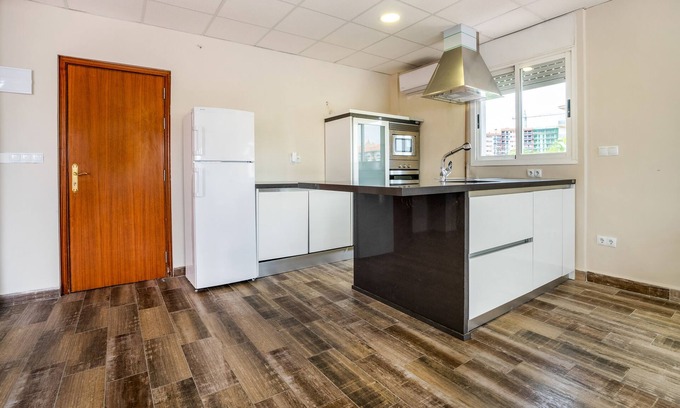 Tarragona Hotel | Hostal El Patio de la Luna by Vivere Stays