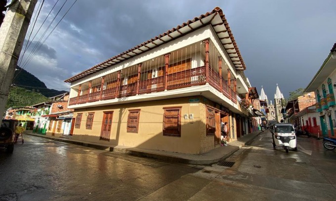 Jardin Hotel | HOSTAL LA CASA DE LOS SUEÑOS