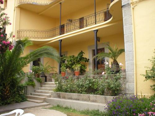 Madrigal de la Vera House | Hostal La Colonial