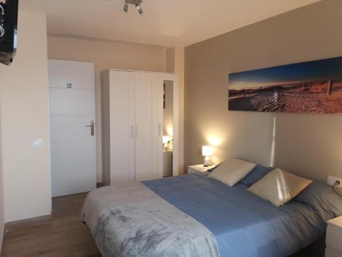 San Cristobal de La Laguna House | Hostal Mari en La Laguna, alquiler habitación privada en hostal, 6 habitaciones cerca de la universidad y aeropuerto Norte, 3 baños compartidos