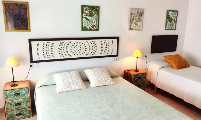 Sant Feliu de Guixols House | Hostal Noray