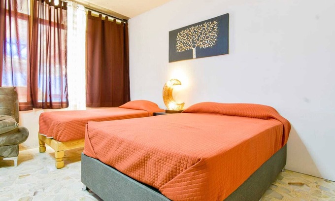 Lafayette House | Hostal Privado con Alberca en Guadalajara