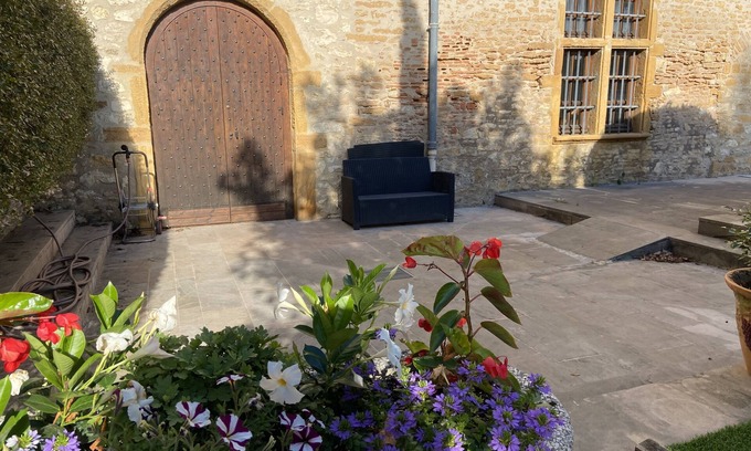 Villefranche-sur-Saone Hotel | Hostellerie La Ferme du Poulet