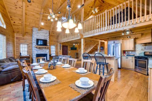 Albrightsville House | Hot Tub, Deck and Beach Access Albrightsville Cabin