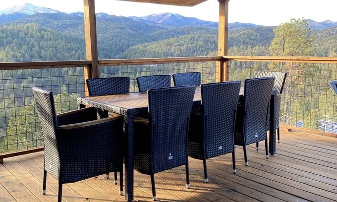 Ruidoso House | Hot Tub. Fenced Yard. Pet Friendly. Great Central Location!