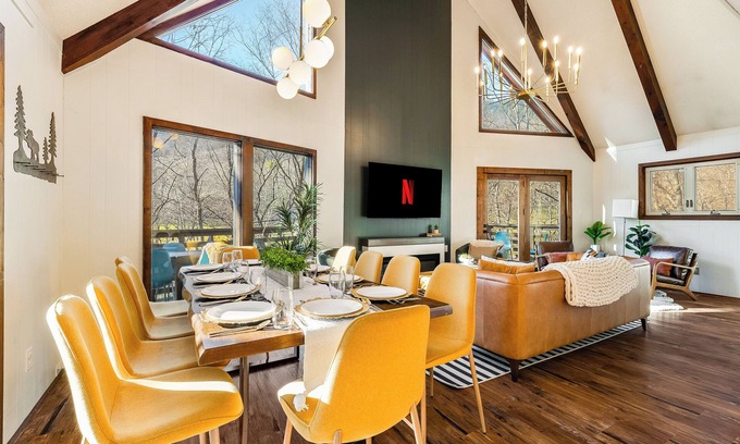 Massanutten Ski Chalet | Hot Tub, Firepit, Mountain Views, Near Resort Attractions