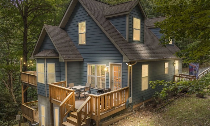 Banner Elk House | Hot Tub, Game Room, By Ski Sugar & Beech, LOCATION, near town, Kid-Friendly