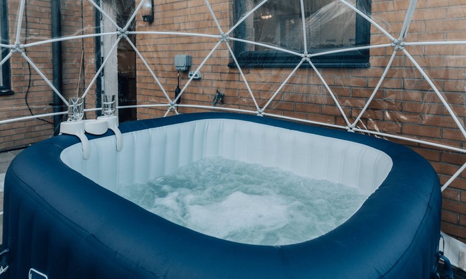Birmingham House | ★HOT TUB★ SPACIOUS 4BD HOUSE w/FREE PARKING&GARDEN