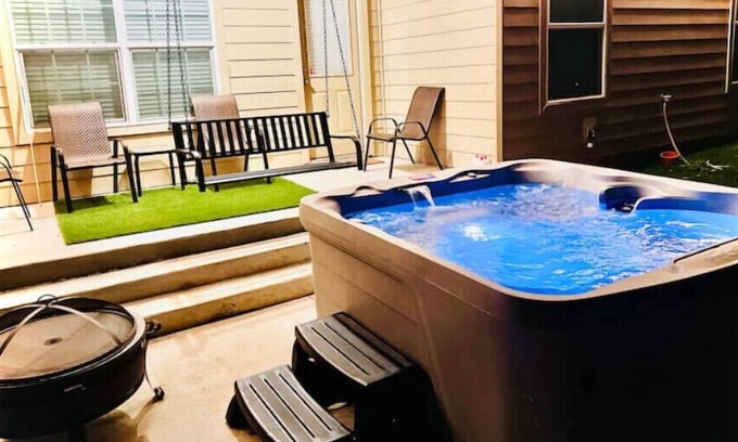 San Antonio House | Hot tub /Welcome to the Boho Chateau.