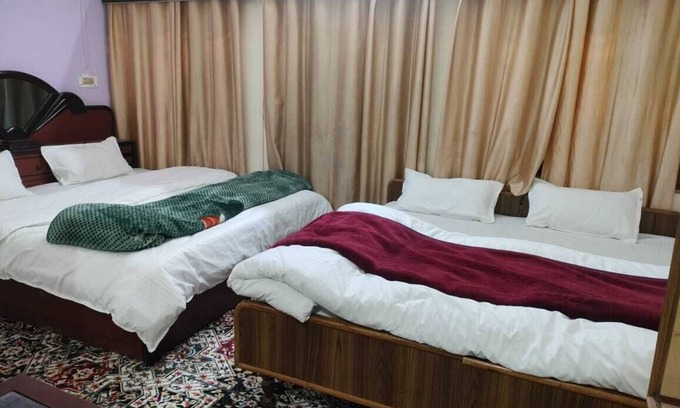 Badrinath Hotel | Hotel Acharya Sadan